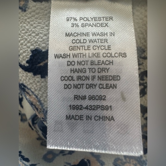 ❤️ Dalia Sleeveless Blouse. Beautiful colours very soft and flowy. Medium - Picture 5 of 5